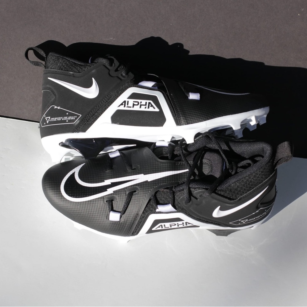 Nike Alpha Menace Pro 3 Black White Football Cleats Men’s Size 11.5 CT6649-001